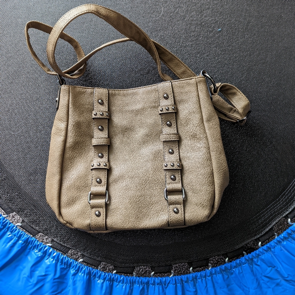 Fiorelli vegan leather tan coloured shoulder bag.